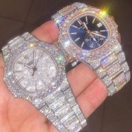 /me ест огурцы